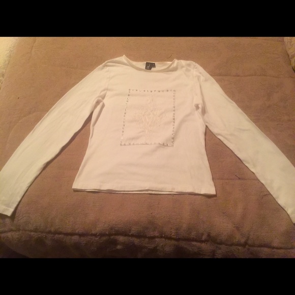 White Sequin Bead Top - Picture 1 of 2